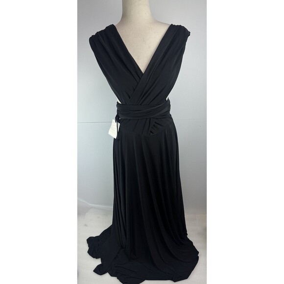 Two Birds Classic Ballgown in Black Size: B - Picture 6 of 12
